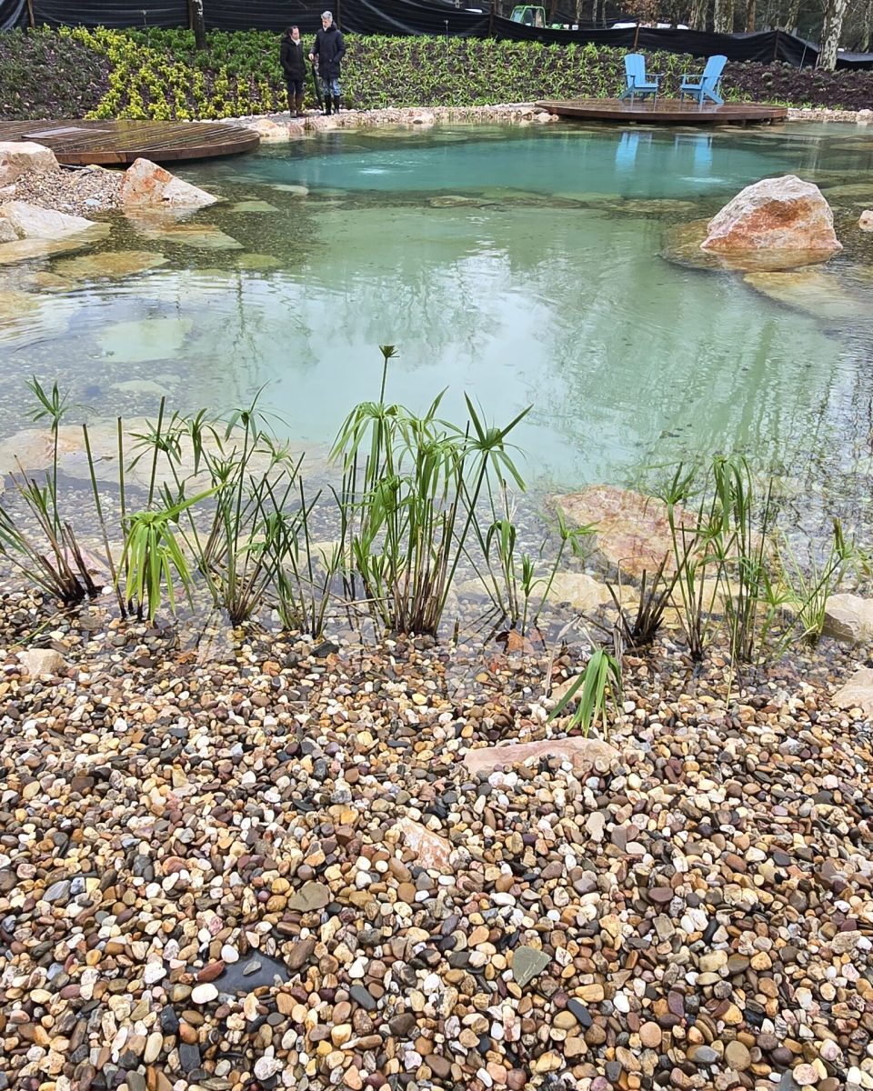 Lagos e piscinas naturais