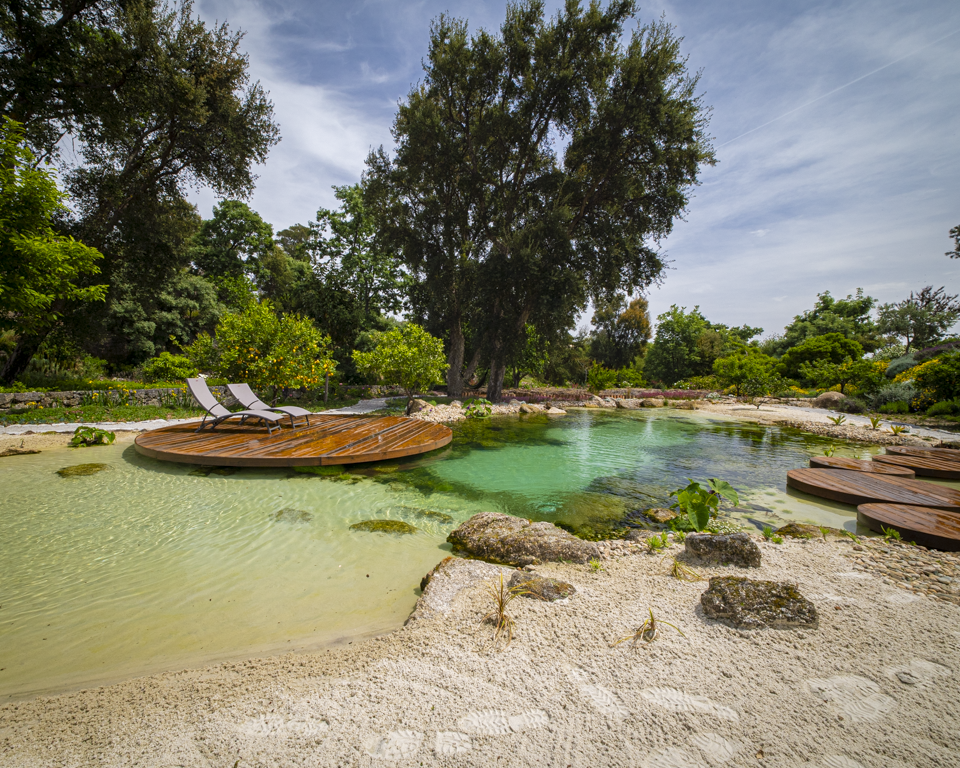 Lagos e piscinas naturais
