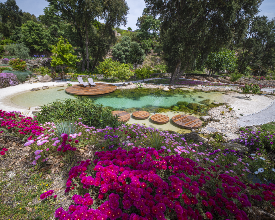 Lagos e piscinas naturais