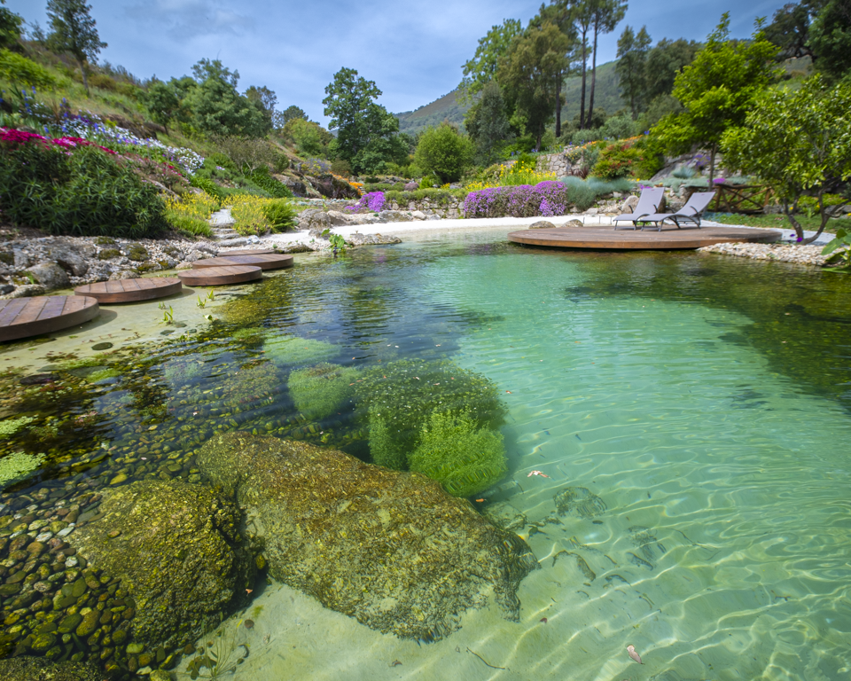 Lagos e piscinas naturais